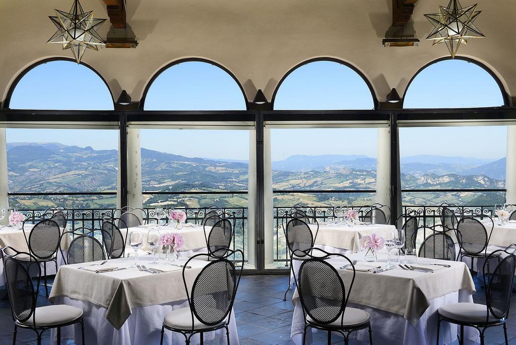 Titano Suites San Marino Exterior foto