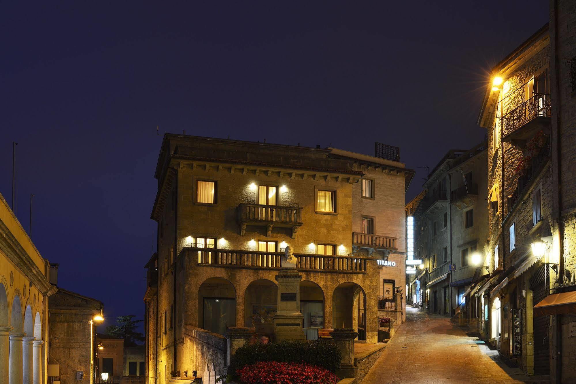 Titano Suites San Marino Exterior foto